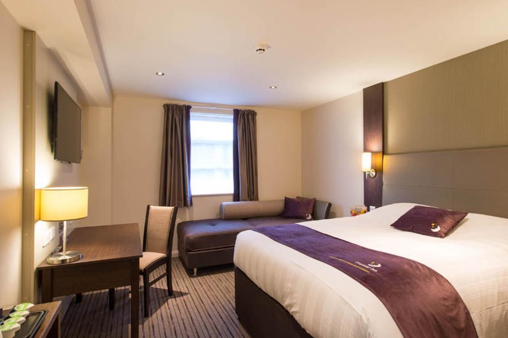 Premier Inn Inverness East Ruang foto