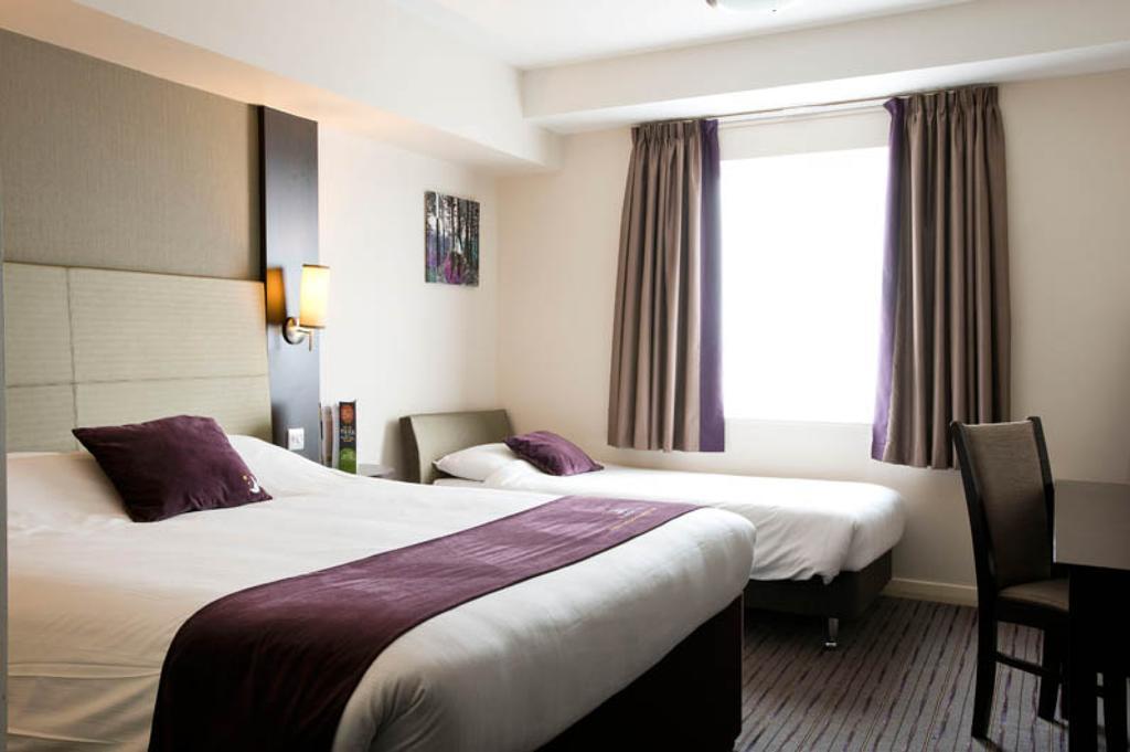 Premier Inn Inverness East Ruang foto