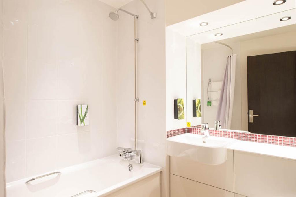 Premier Inn Inverness East Bagian luar foto