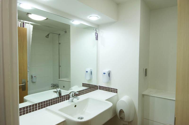 Premier Inn Inverness East Bagian luar foto